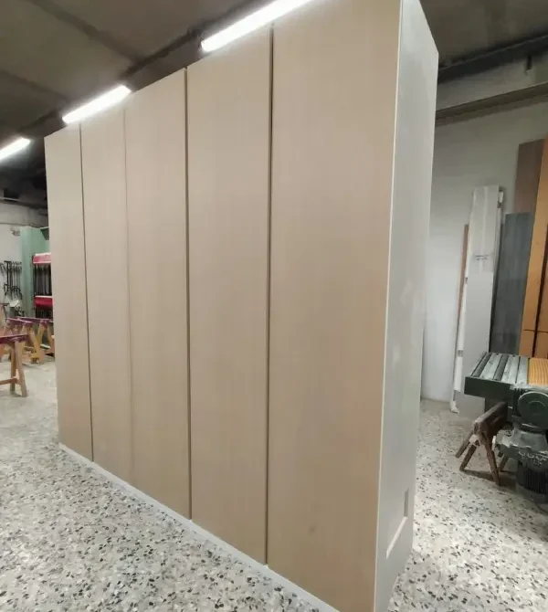 realizzazione armadio su misura