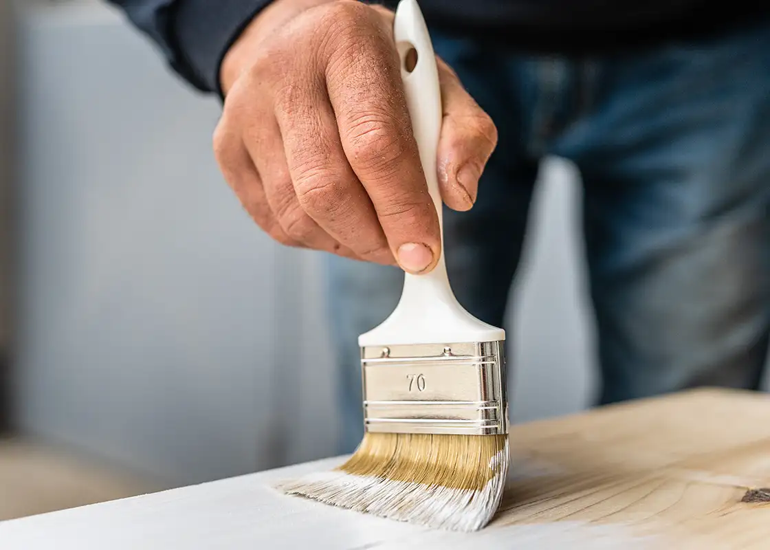 preparazione verniciatura spruzzo cucina laminato